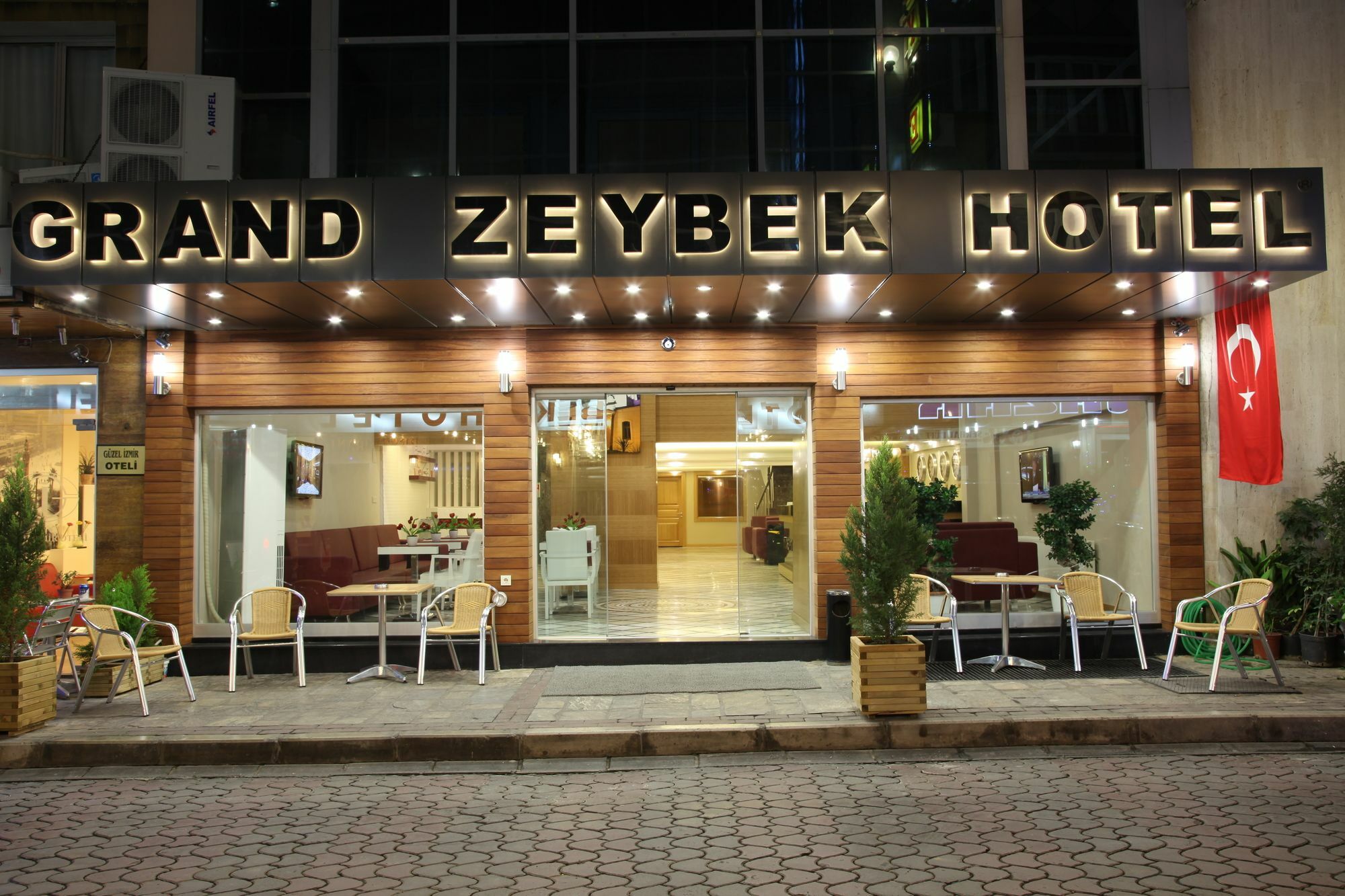 The New Hotel Zeybek Σμύρνη Εξωτερικό φωτογραφία